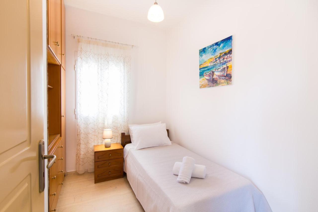 Cozy Renovated Apartment "Filoxenia" Като Дарацо Екстериор снимка
